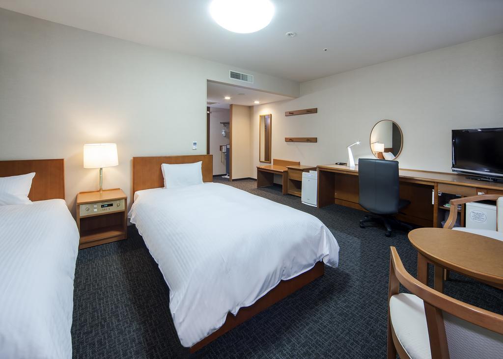 Daiwa Roynet Hotel Toyama Station Habitación foto